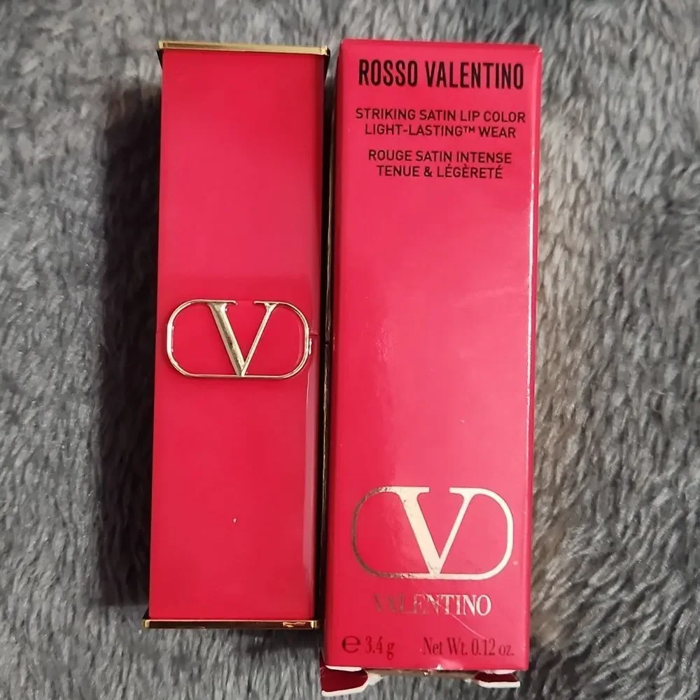 Valentino- Cosmetics Pouch-Wristlet (Cream🍦) Bundle with Valentino Lipstick